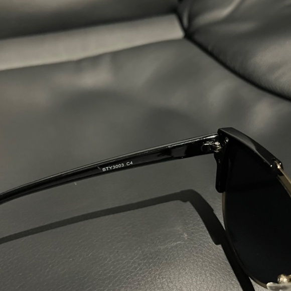 Sunglasses Dollboxx - Picture 6 of 9